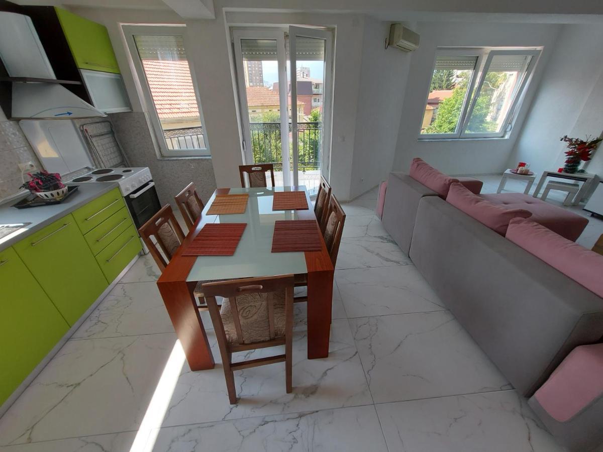 Xxl Apartments City Centar 1 บิโตลา ภายนอก รูปภาพ
