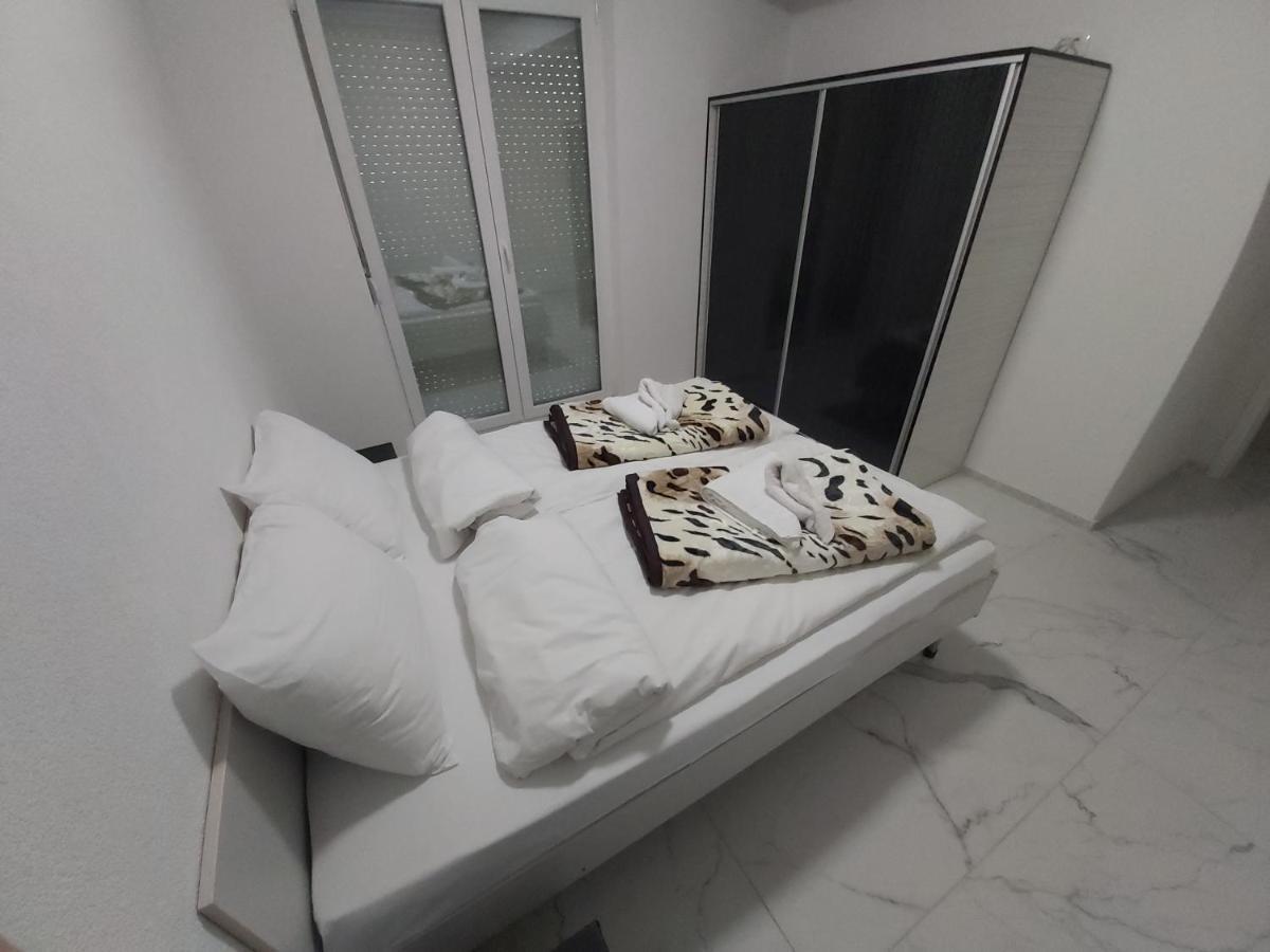 Xxl Apartments City Centar 1 บิโตลา ภายนอก รูปภาพ
