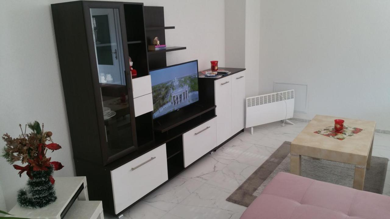 Xxl Apartments City Centar 1 บิโตลา ภายนอก รูปภาพ
